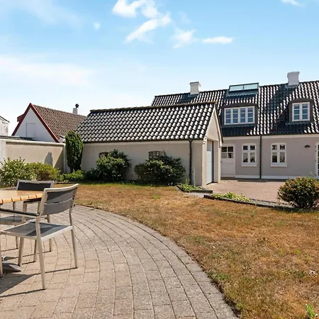 Spacious Retreat In Feriehus *